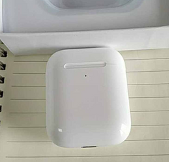 i80 TWS Bluetooth Earbuds w/ Wireless Charging
